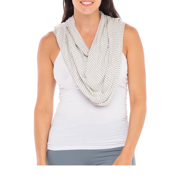 Secret Treasures Nursing Wrap XL-3XL - Picture 4 of 4